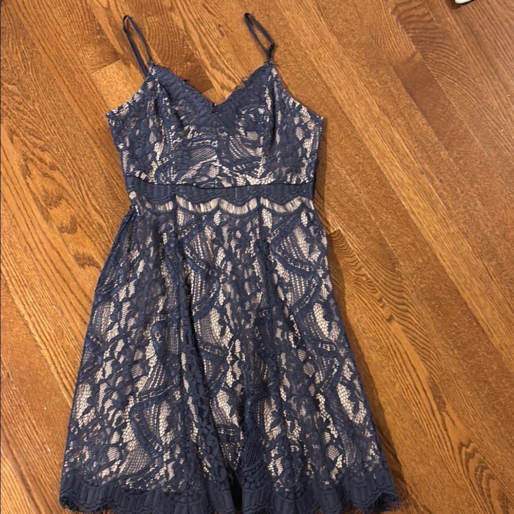 Elegant Lace Spaghetti Strap Dress